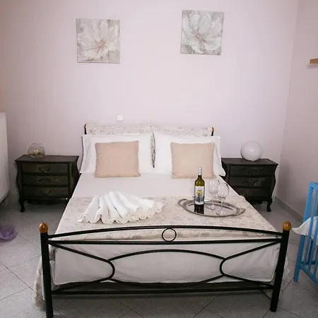 Charming In Kefalonia Island Apartamento Lixúri